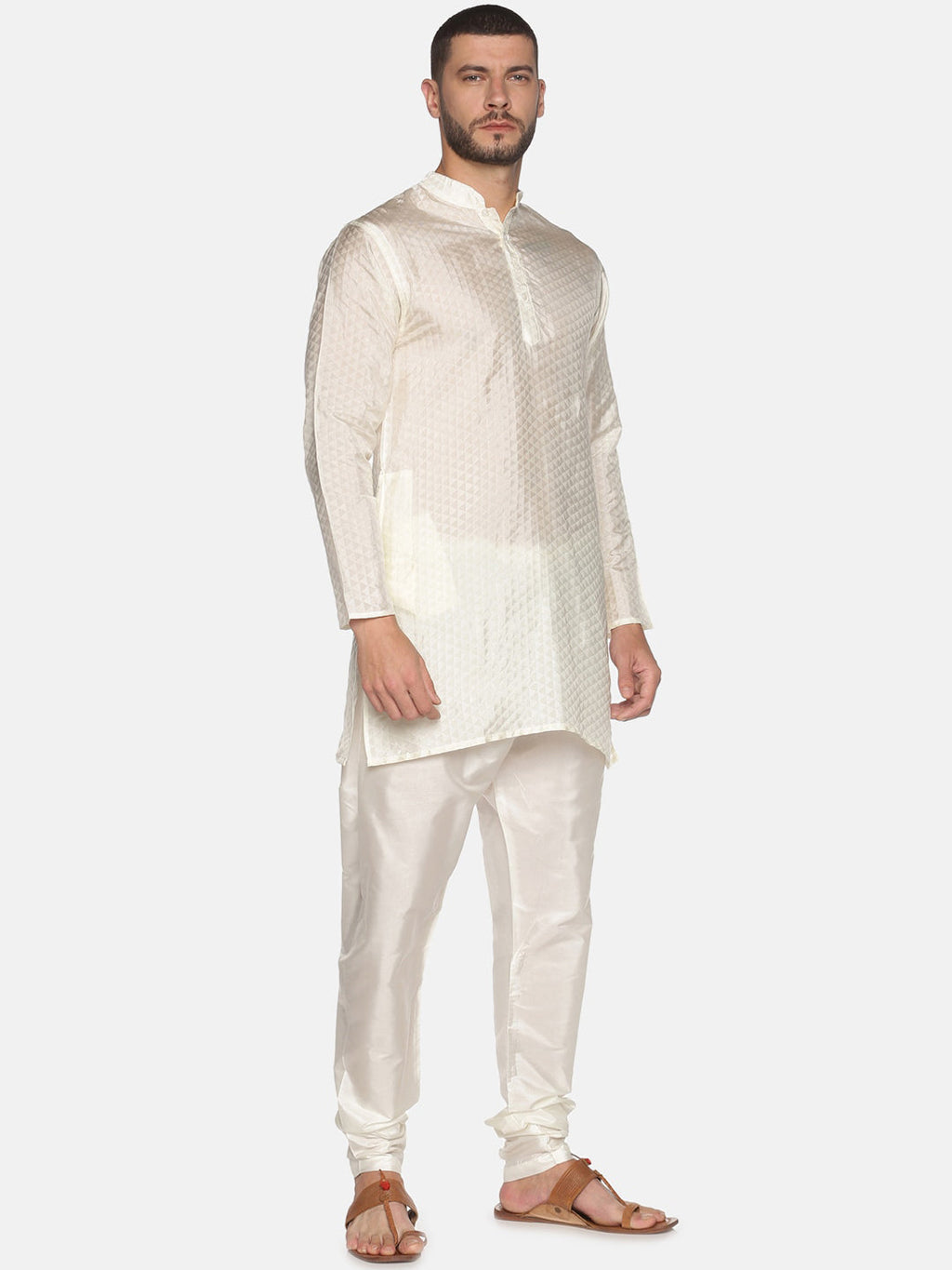 Sethukrishna Men Off-White Kurta with Pyjamas