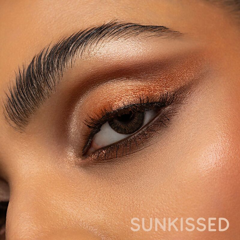 Kay Beauty By Katrina Kaif Multi Texture Eyeshadow Palette - Sunkissed