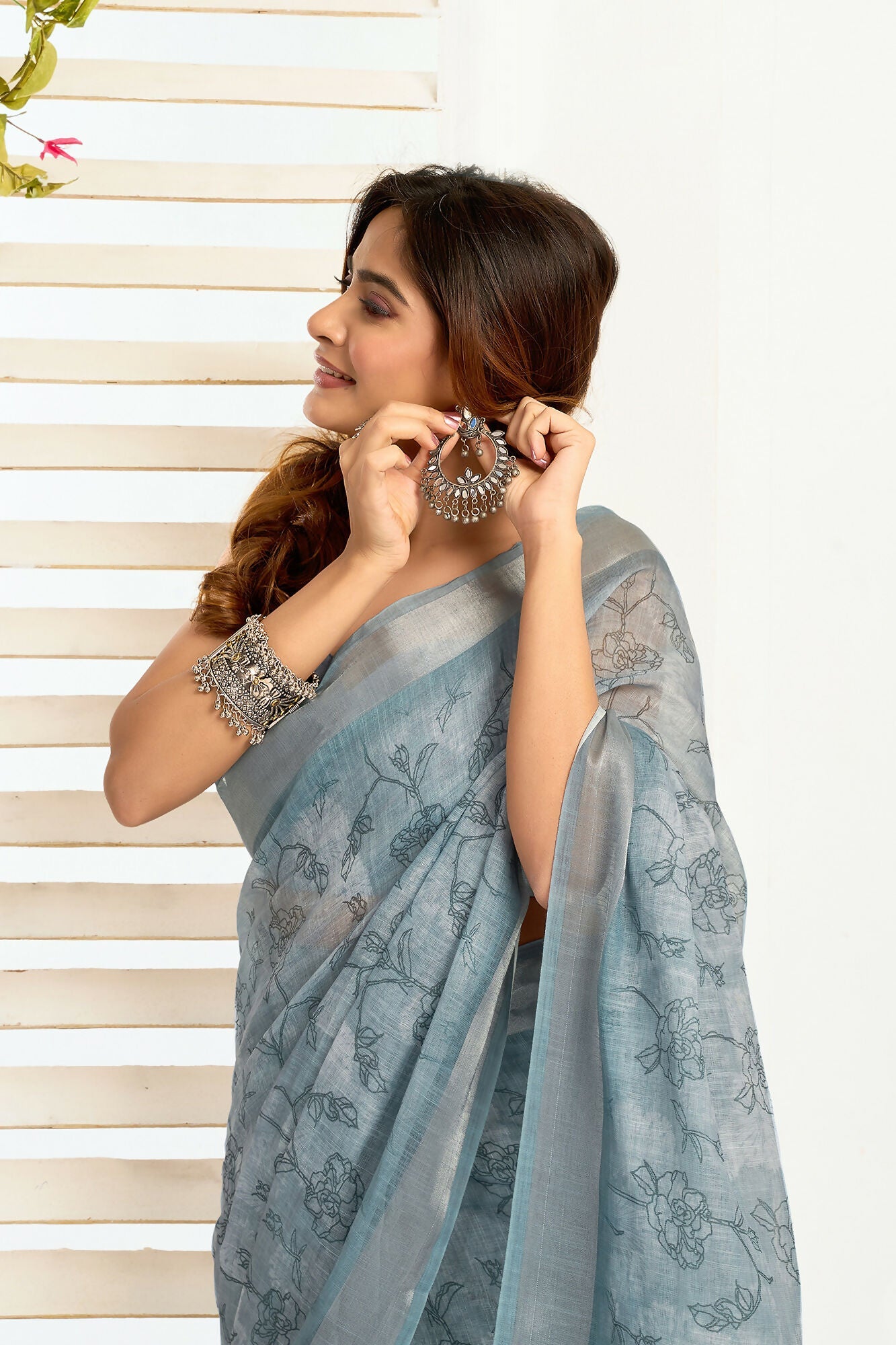 Vastranavya Sea Blue Digital Printed Linen Ready To Wear Designer Saree with Unstitched Blouse