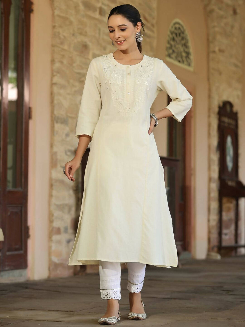 Juniper Women's Offwhite Cotton Flex Embroidered Straight Kurta