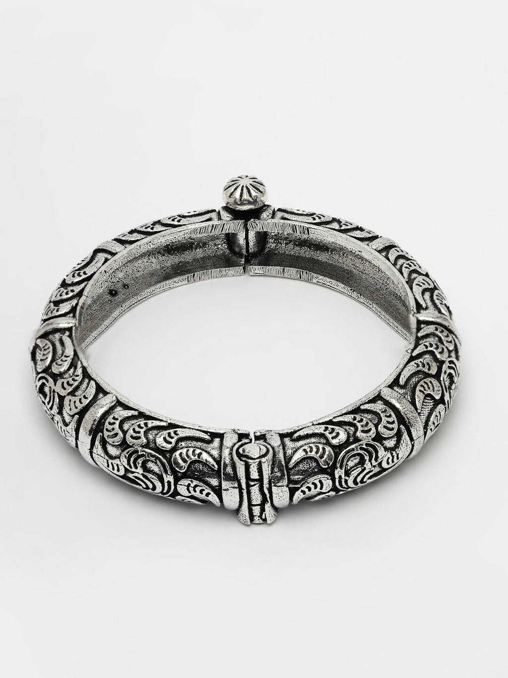 NVR Women's Silver-Toned German Silver Oxidised Kada Bangle