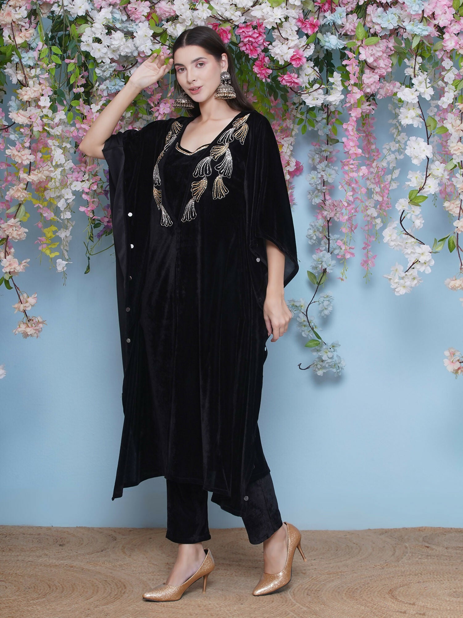 Joban Fashion Black Hand Embellished Kaftaan with ineer and Pant