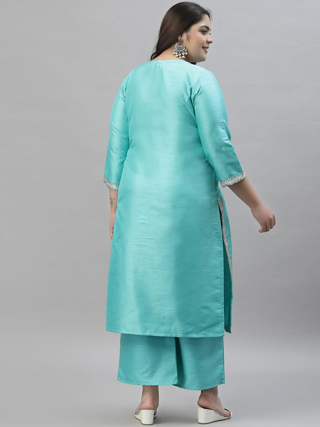 Sztori Plus Size Floral Printed Round Neck Straight Kurta with Palazzos