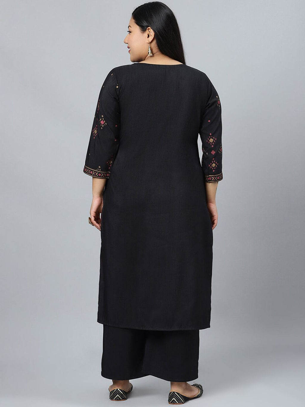 Sztori Plus Size Black Printed Keyhole Neck Straight Kurta with Palazzos