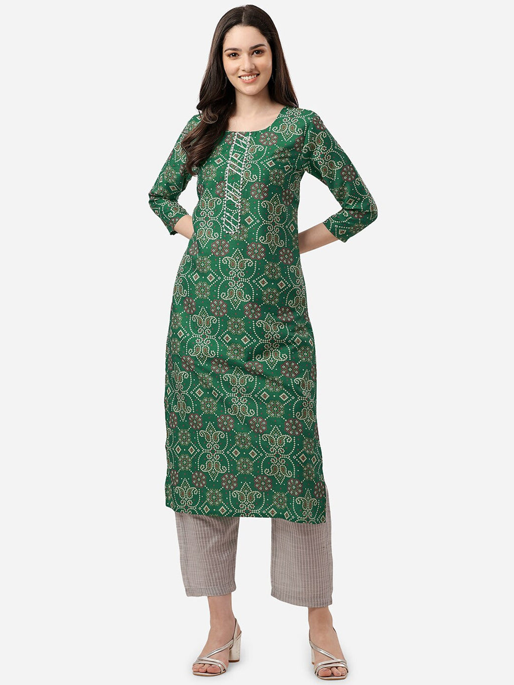 HERE&NOW Women Green Bandhani Printed Gotta Patti Pure Silk Kurta with Trousers