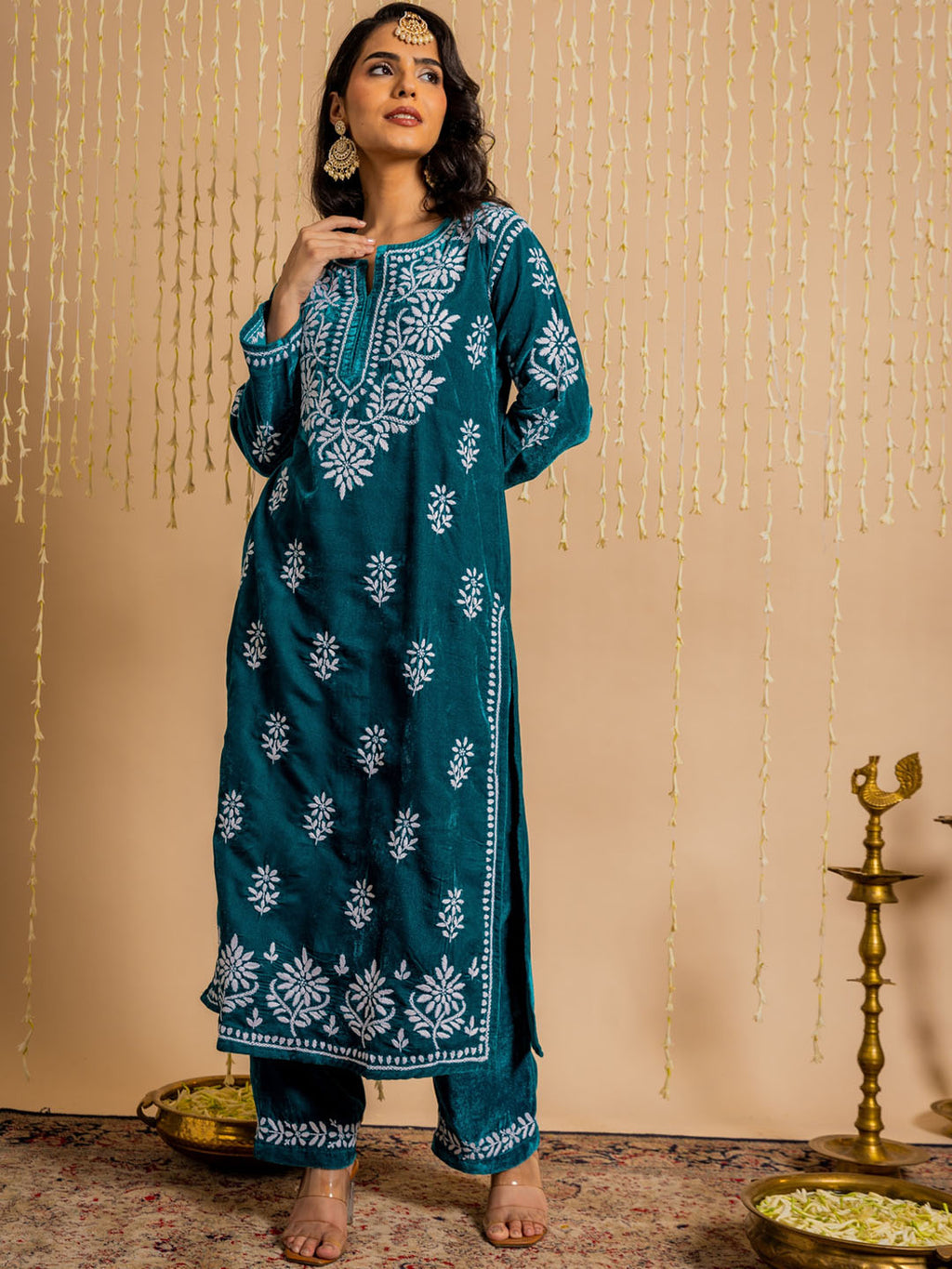 HOUSE OF KARI Ethnic Motifs Embroidered Chikankari Velvet Kurta With Trousers