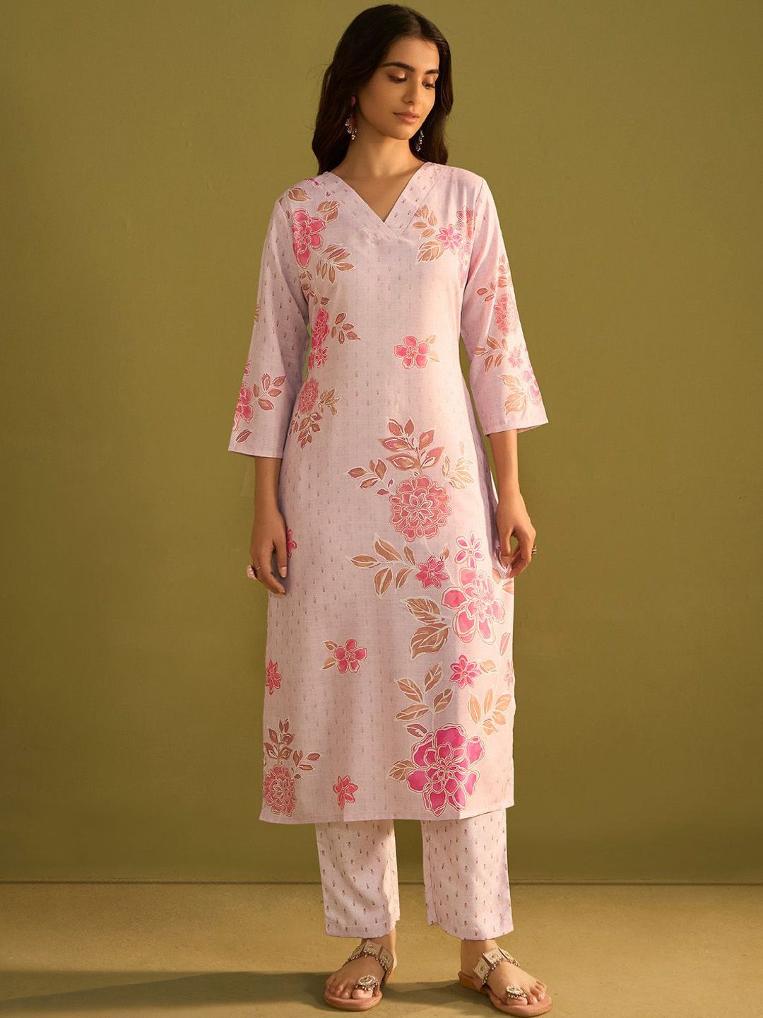 Indo Era Women Floral Printed Regular Kurta with Trousers
