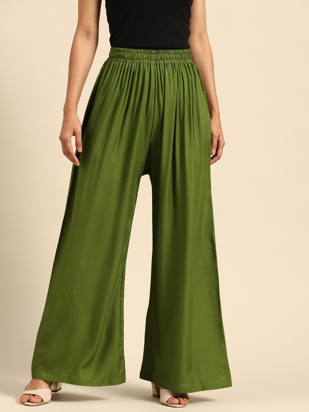 TAG 7 Women Green Solid Wide Leg Palazzos