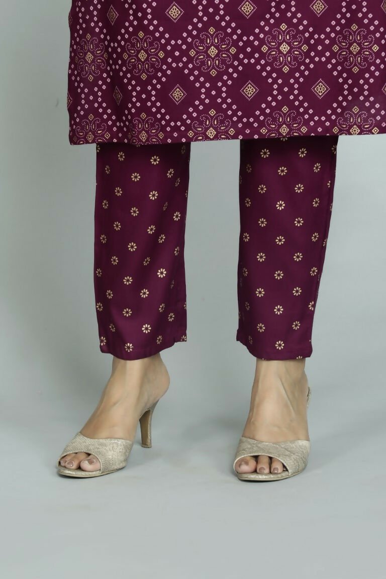 Alvano Women's Attractive And Stylish Rayon A Line Kurta With Pant And Dupatta