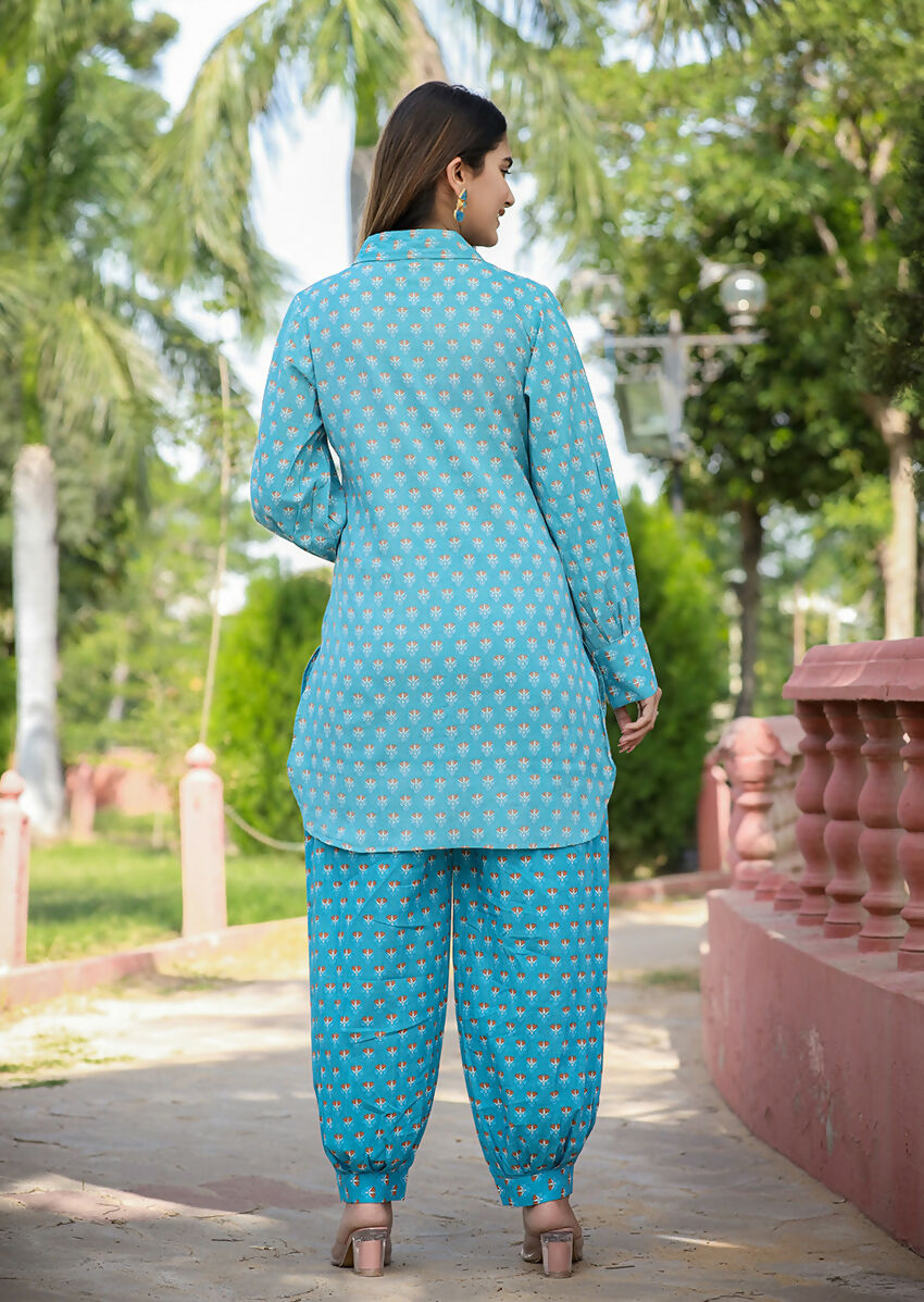 Kaajh Women's Sky Blue Printed Cotton Kurta Pant Set