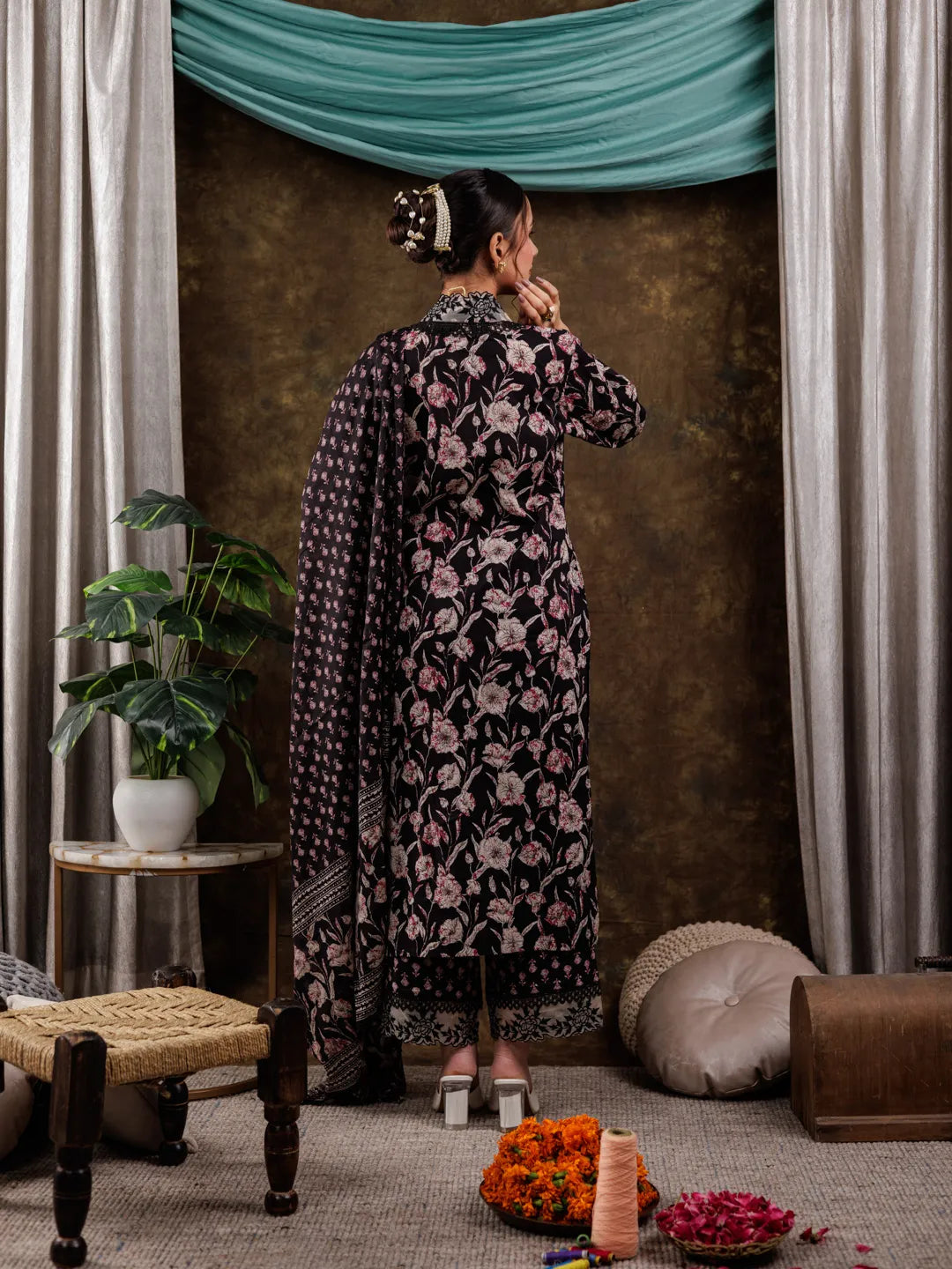 Yufta Black Floral Print Pure Cotton Beads Straight Kurta Dupatta Set With Lace Detailing