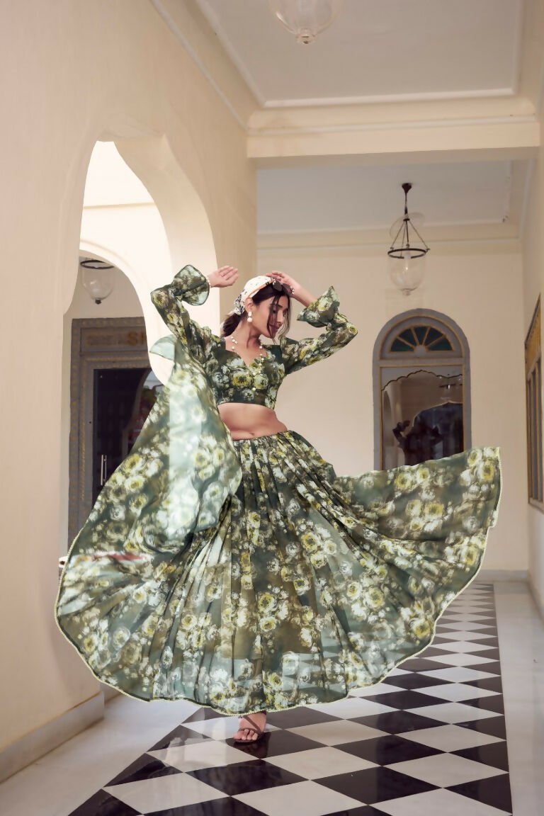 Vastranavya Mehendi Weightless Marble Printed & Pearl Lace Border Saree with Unstitched Blouse