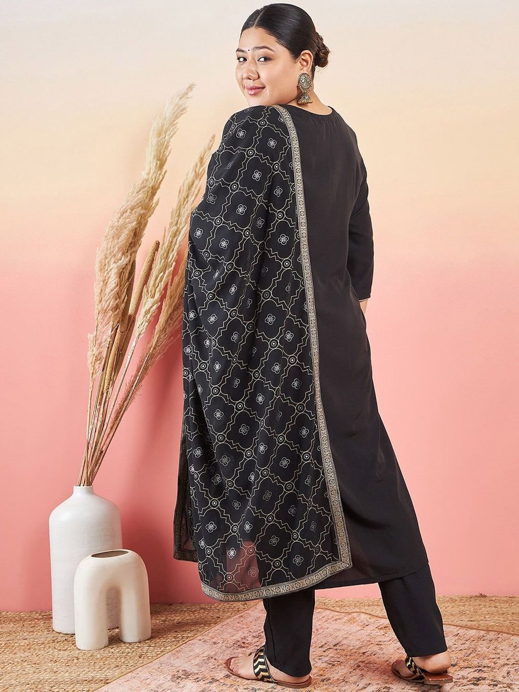 Sztori Paisley Printed Round Neck Straight Kurta With Trouser & Dupatta