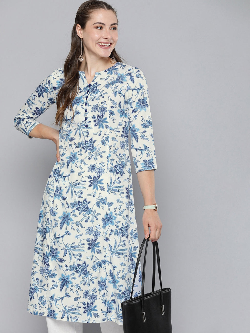HERE&NOW Women Floral Printed Mandarin Collar Straight Kurta
