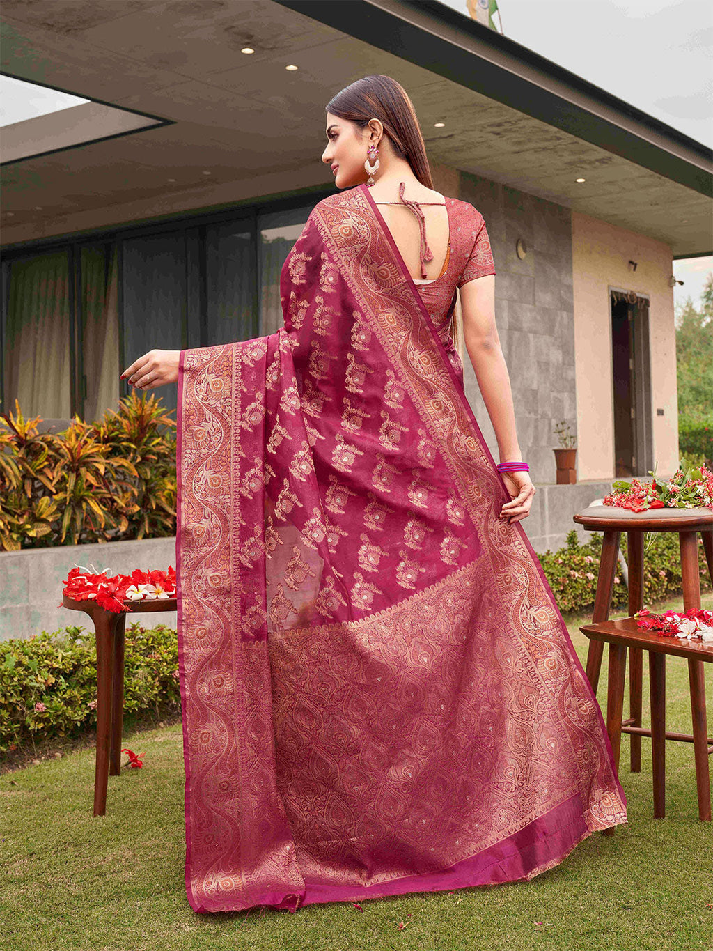 Tikhi Imli Pink Ethnic Motifs Woven Design Zari Saree