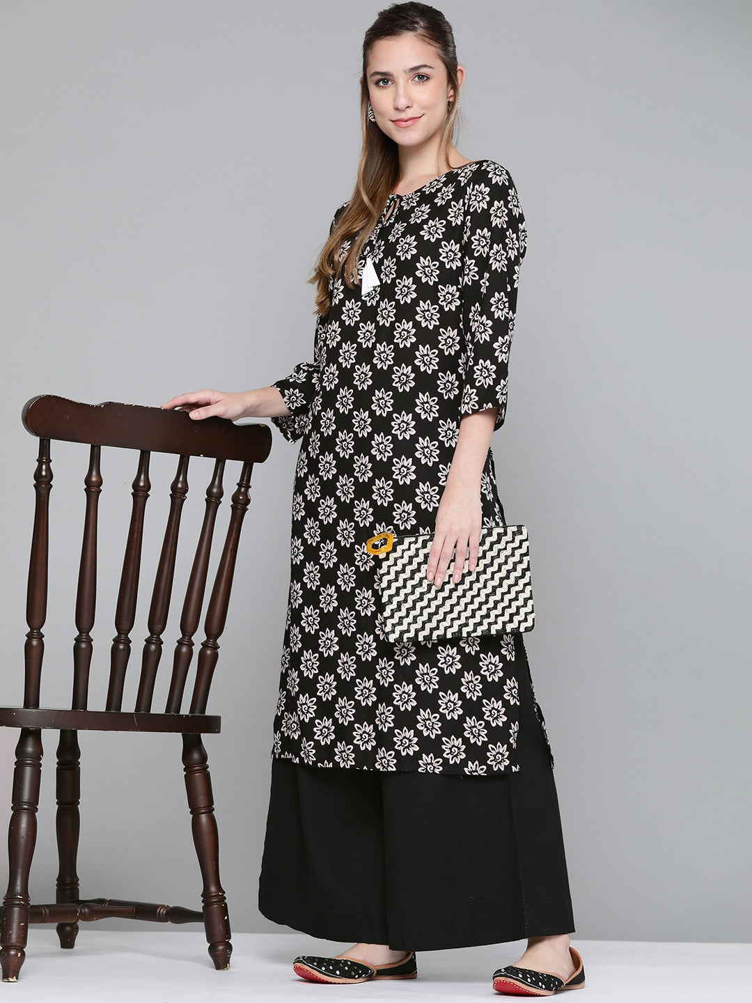 HERE&NOW Women Black & White Floral Printed Kurta