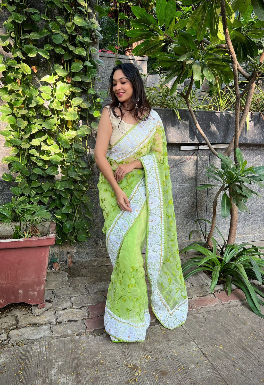 Vamsee Palak Saavi Green Organza Saree