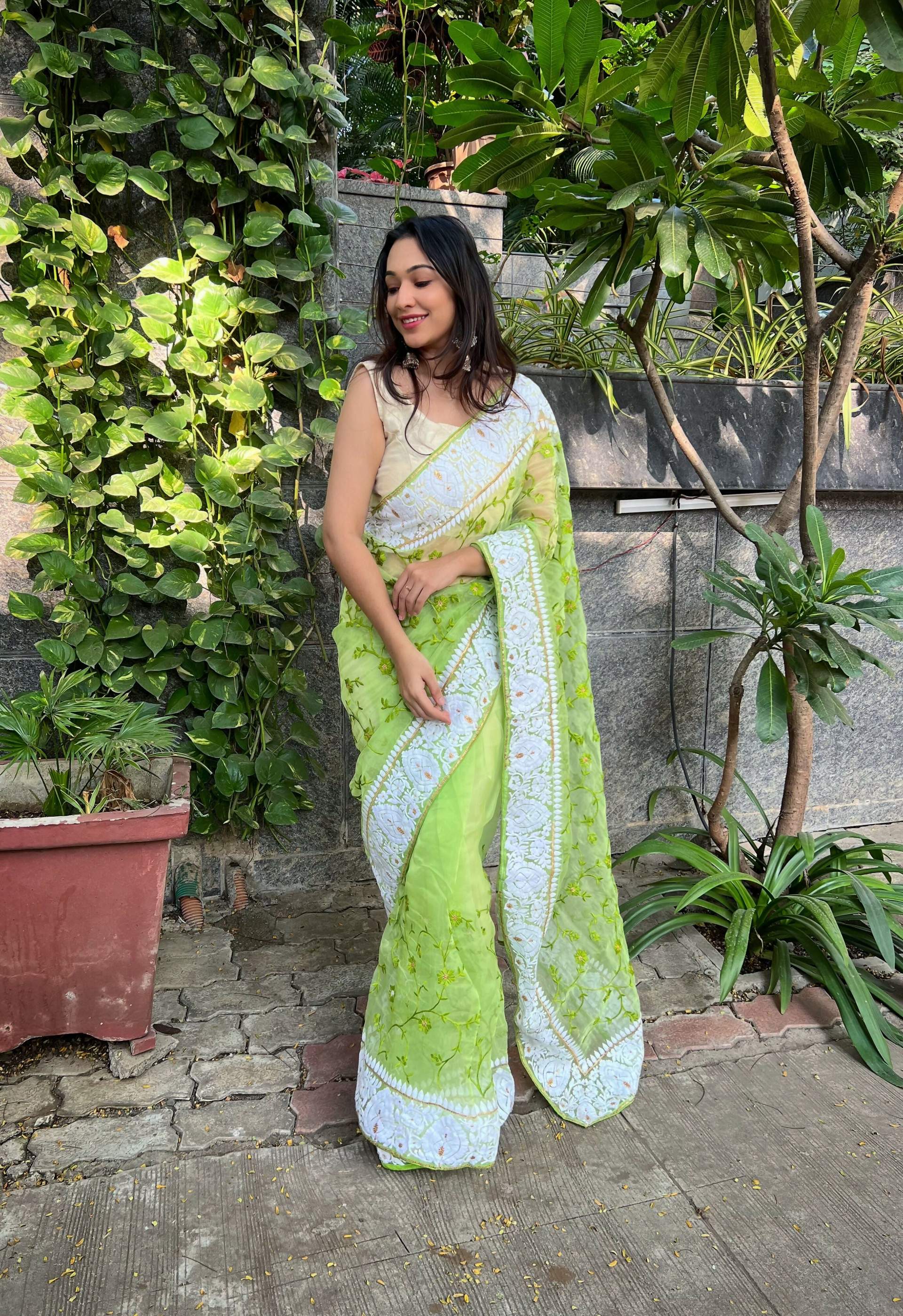 Vamsee Palak Saavi Green Organza Saree