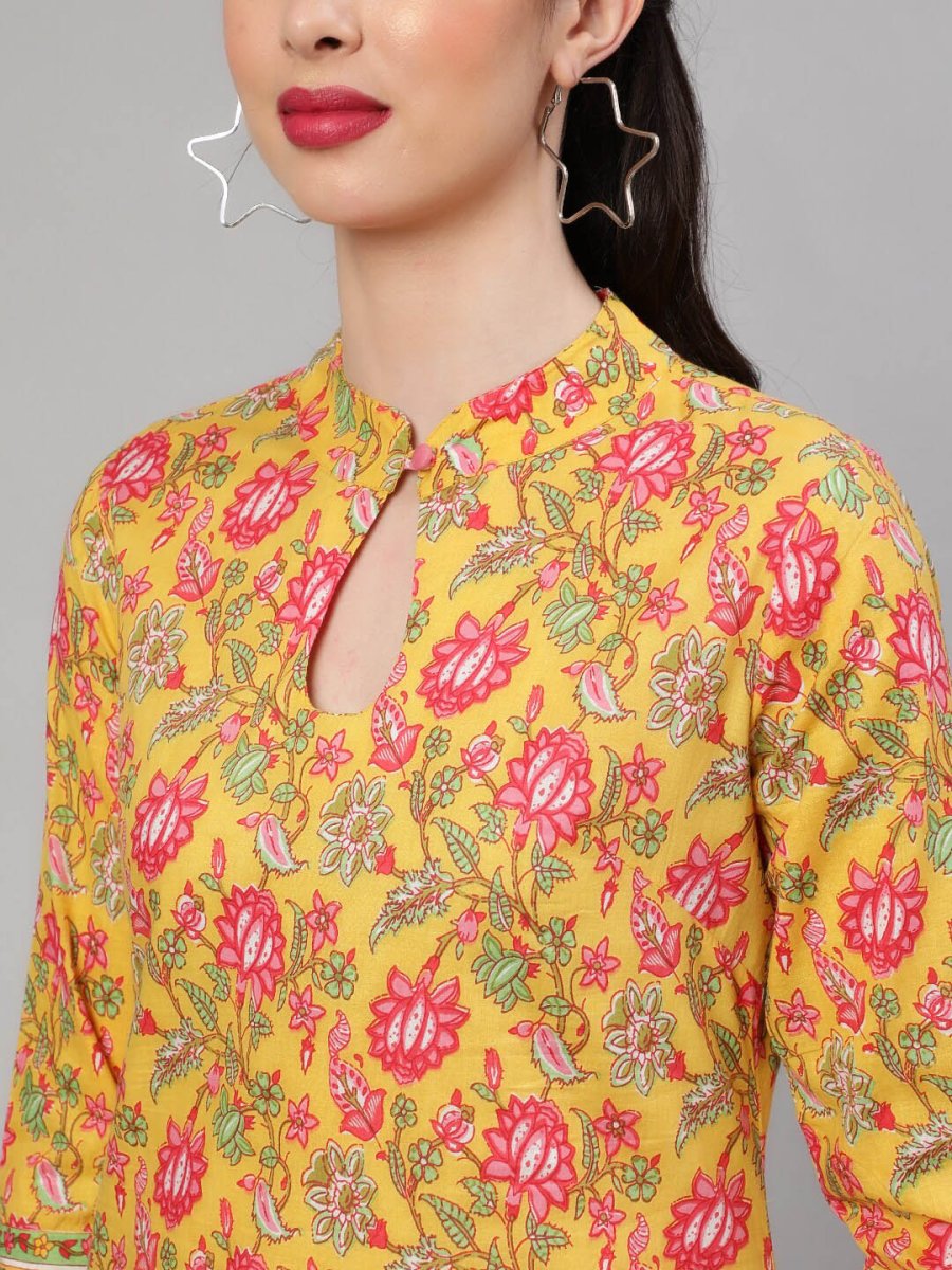 Aks Floral Printed Regular Pure Cotton Kurta With Trousers