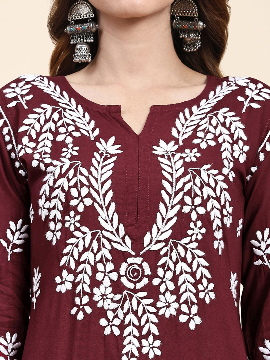 HOUSE OF KARI Floral Embroidered Chikankari Pure Cotton Straight Kurta With Trousers