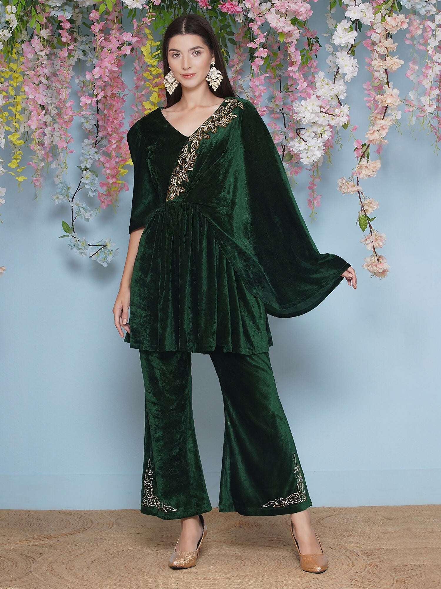 Joban Fashion Green Velvet Hand Embellished Set