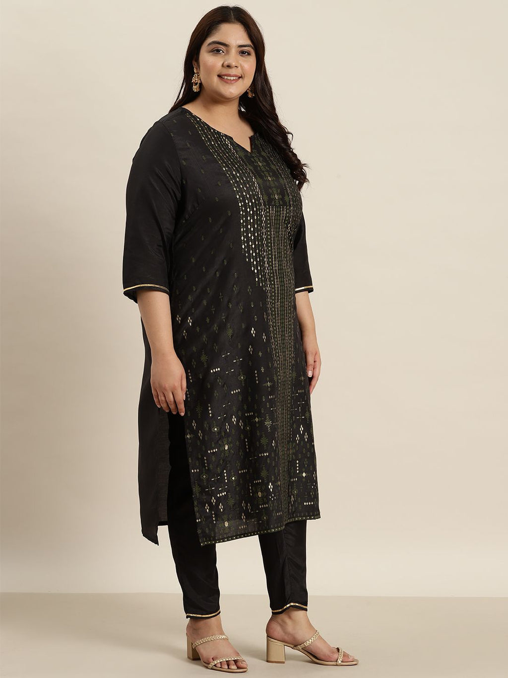 Sztori Plus Size Ethnic Motifs Printed Kurta with Trousers & Dupatta