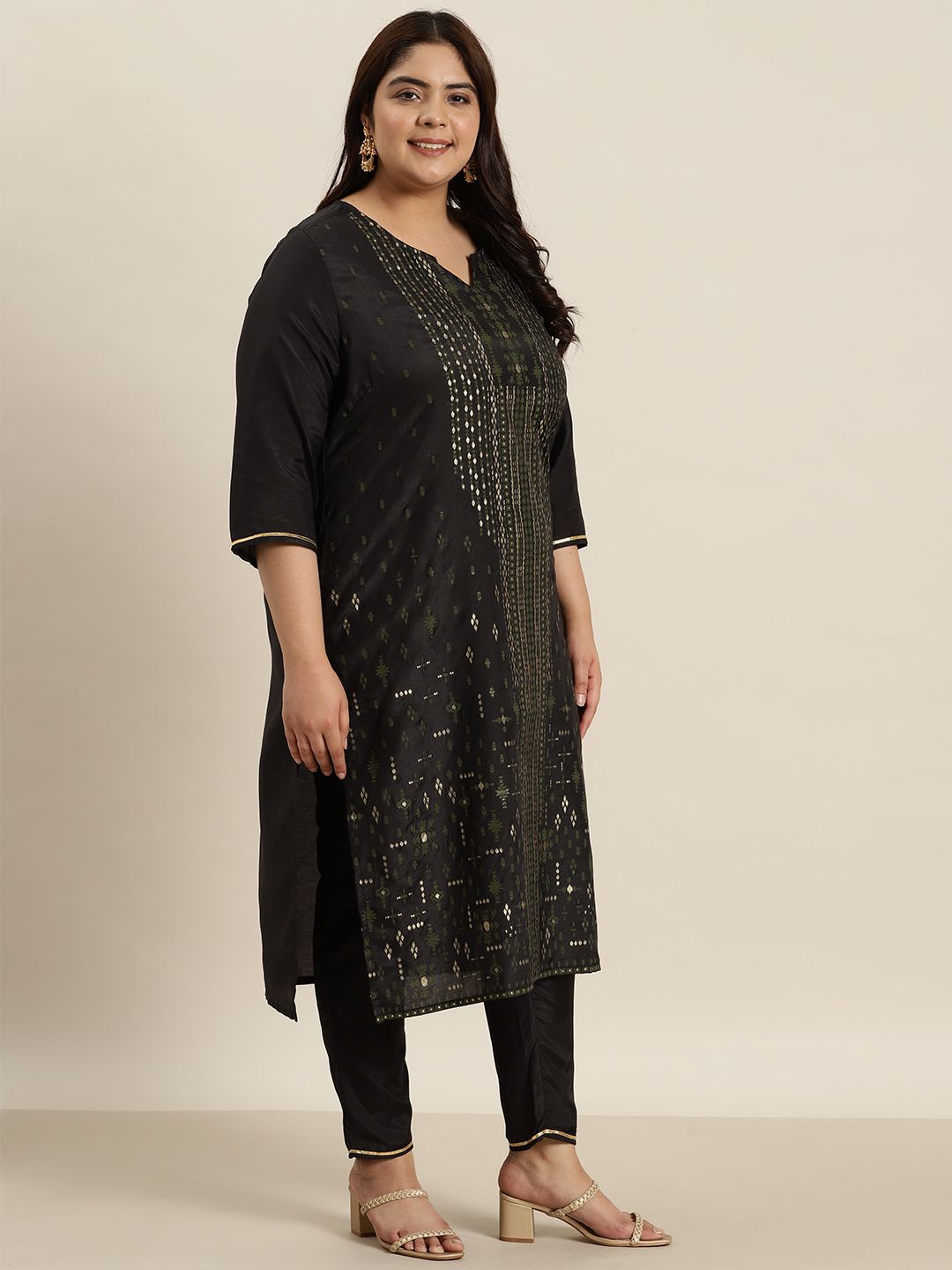 Sztori Plus Size Ethnic Motifs Printed Kurta with Trousers & Dupatta