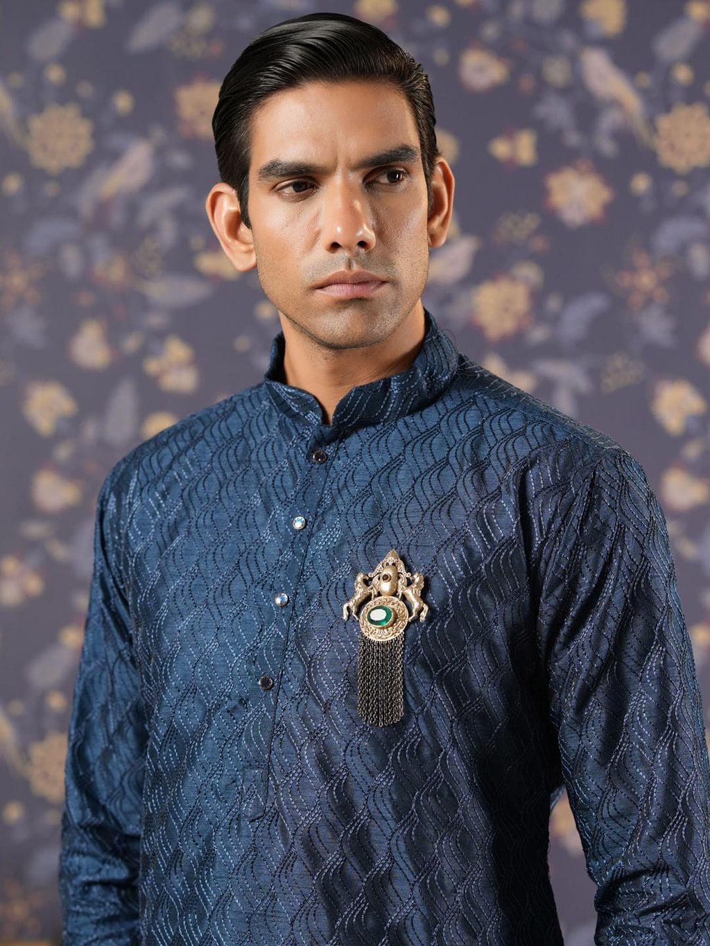 House of Pataudi Ethnic Motifs Embroidered Mandarin Collar Straight Kurta With Trouser
