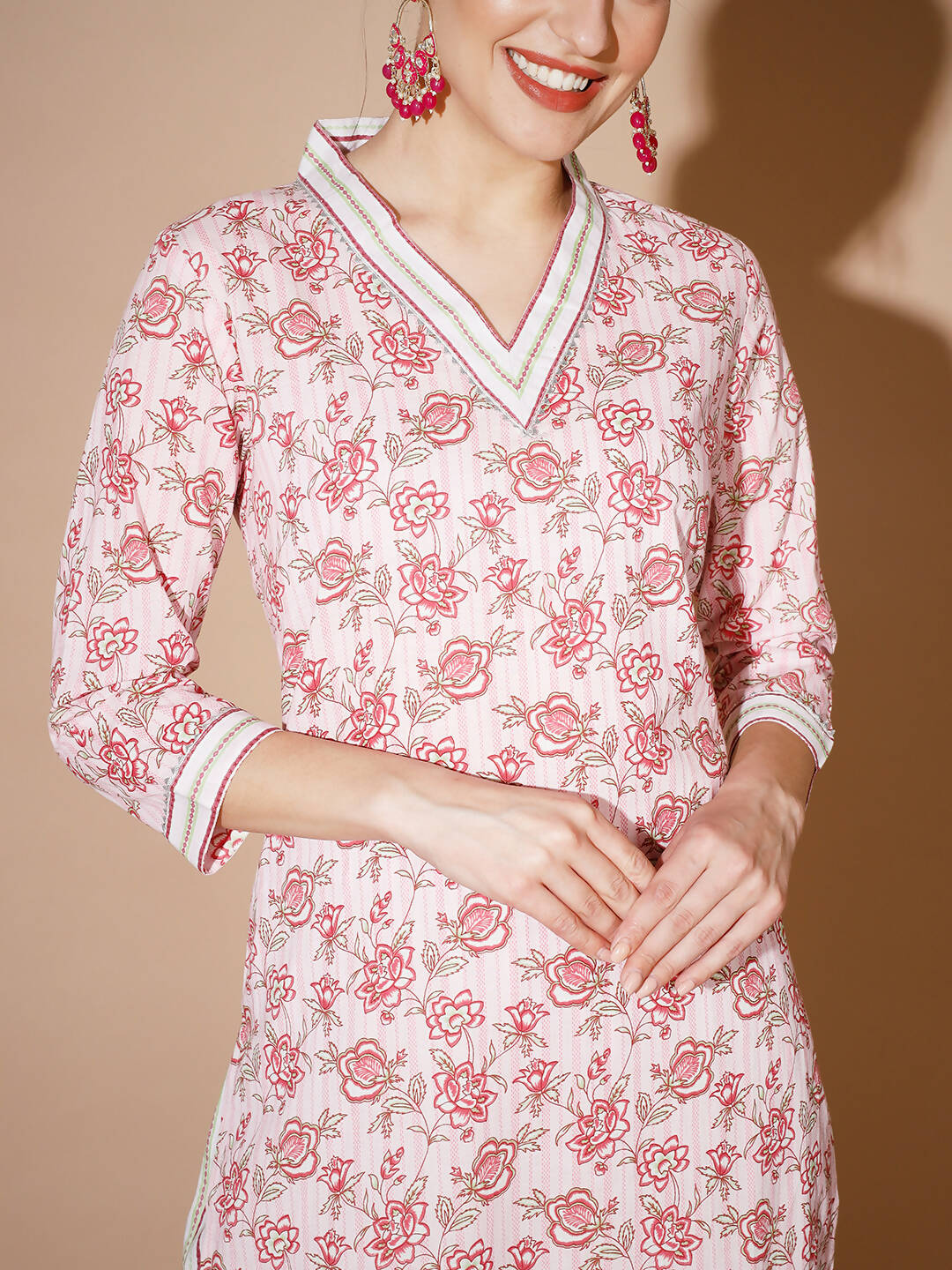 Myshka Women Pink Floral Kurta & Trousers