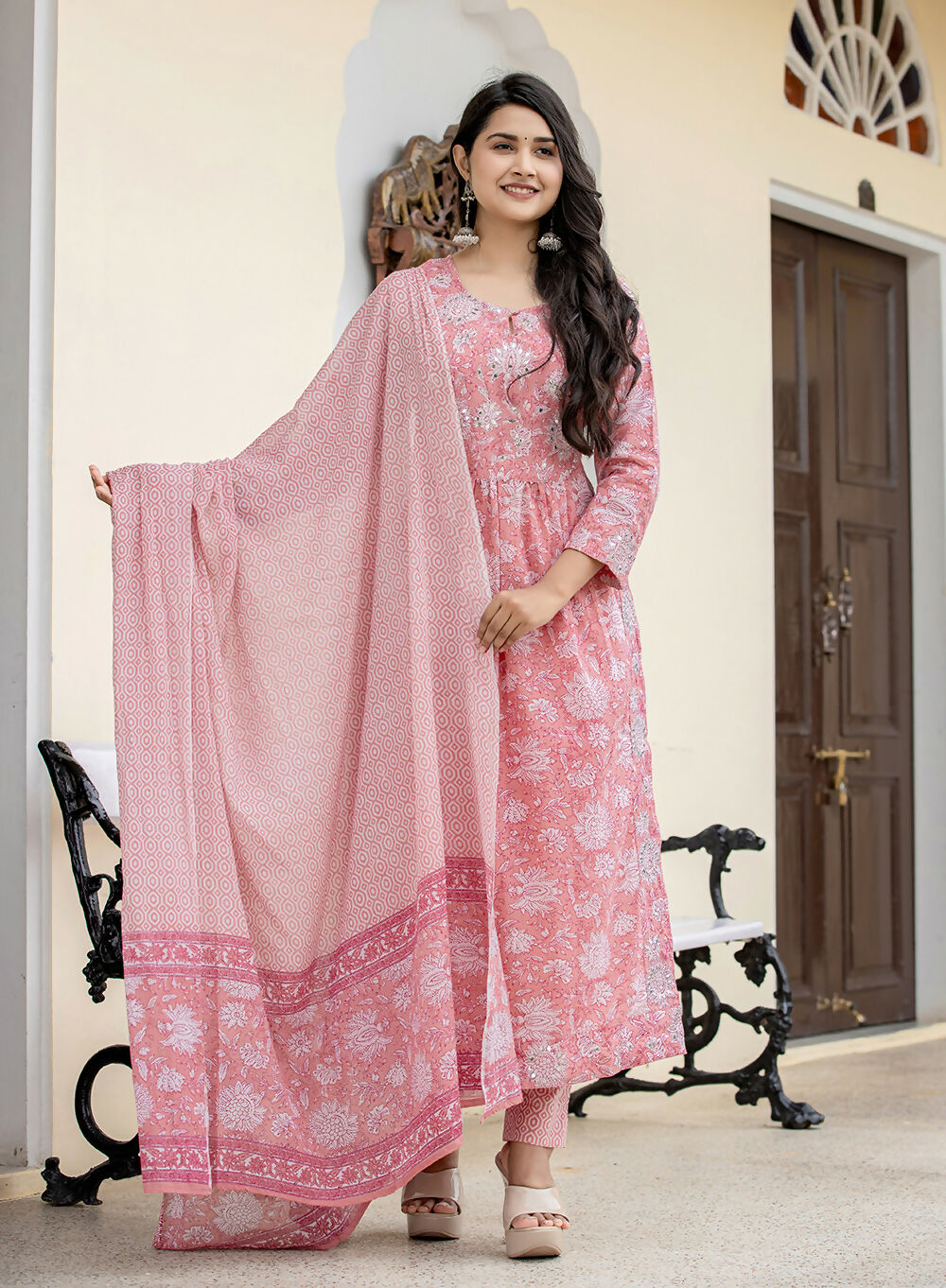 Kaajh Women's Pink Floral Print Cotton Kurta Pant With Dupatta Set