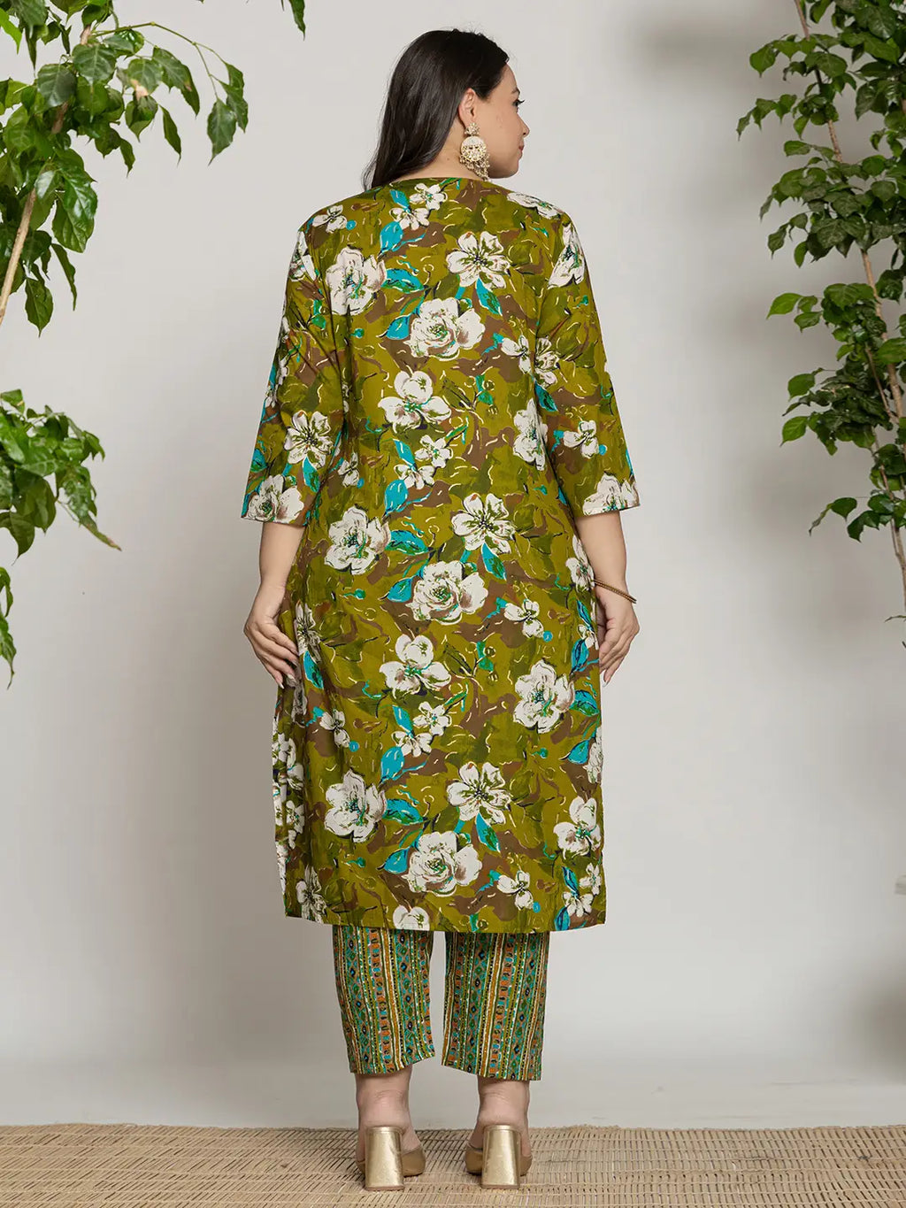 Yufta Cotton Green Embroidered Plus Size Kurta Dupatta Set
