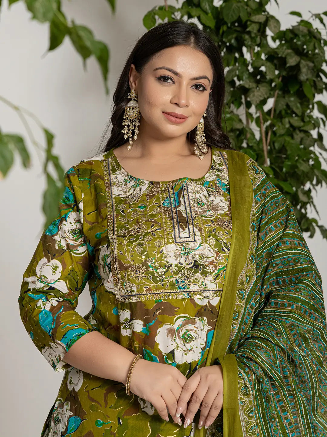 Yufta Cotton Green Embroidered Plus Size Kurta Dupatta Set