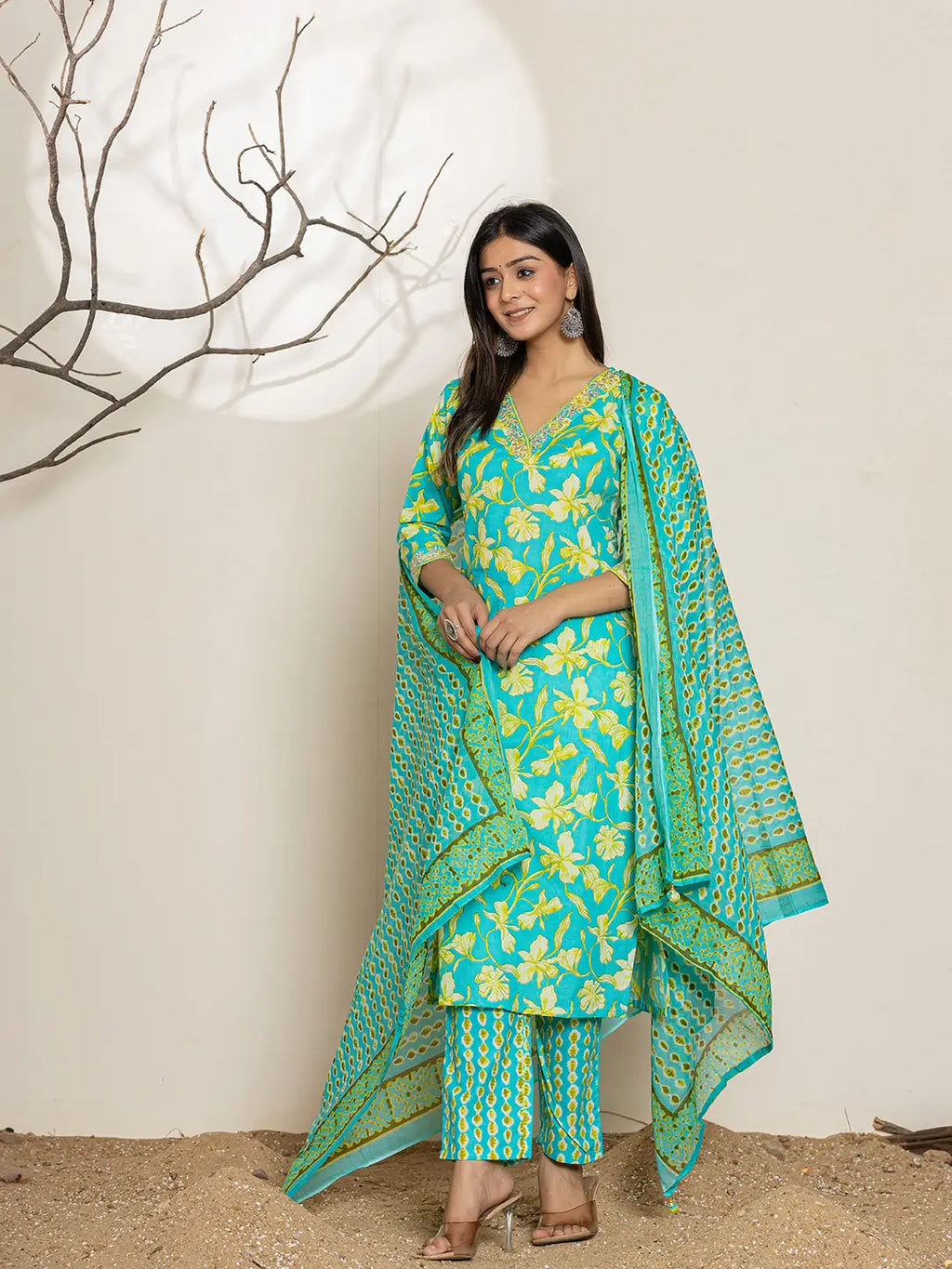 Yufta Cotton Green Kurta Dupatta Pant Set