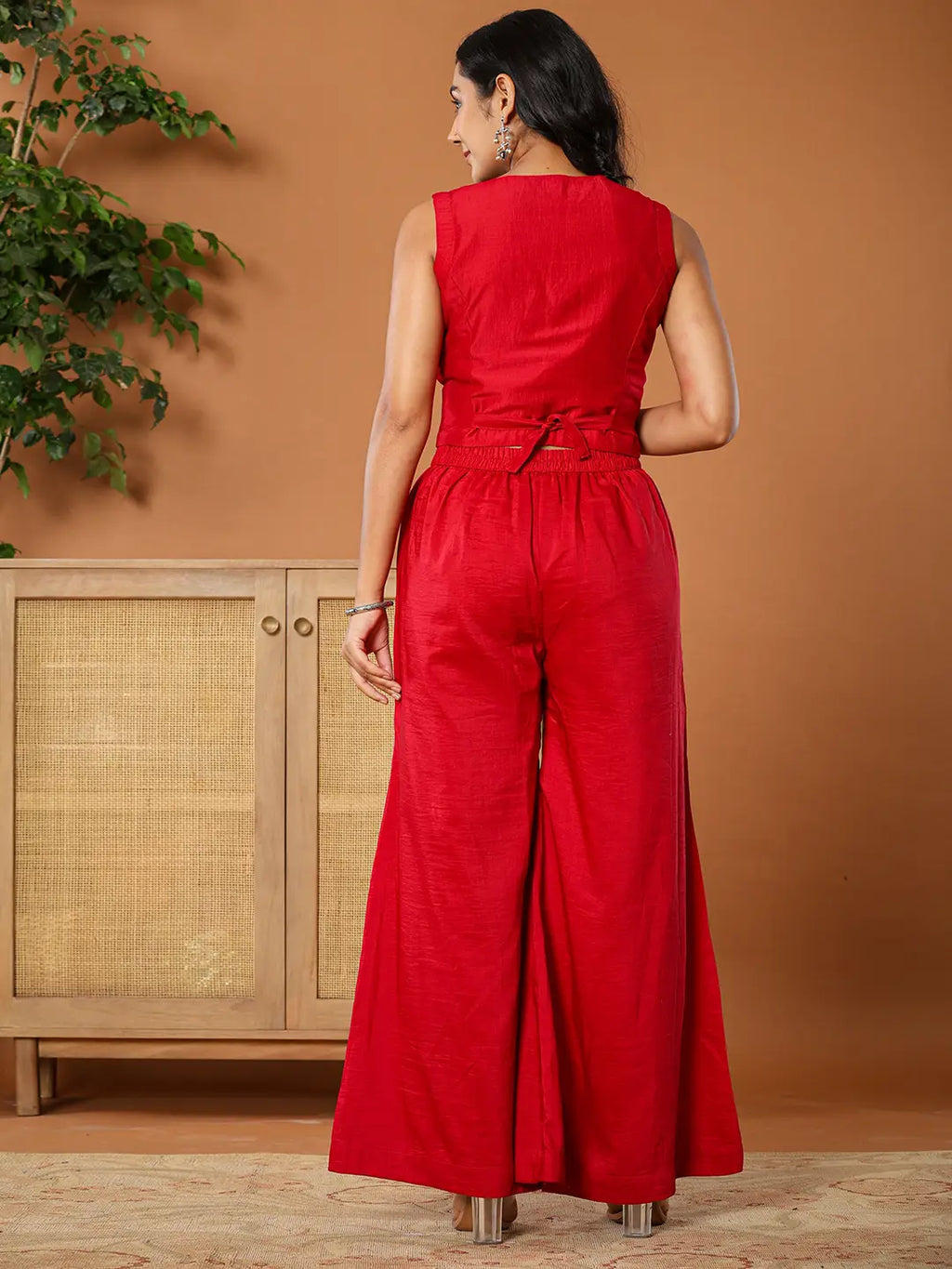 Yufta Cotton Silk Waist Coat Co-Ord Set With Attached Cotton Lining