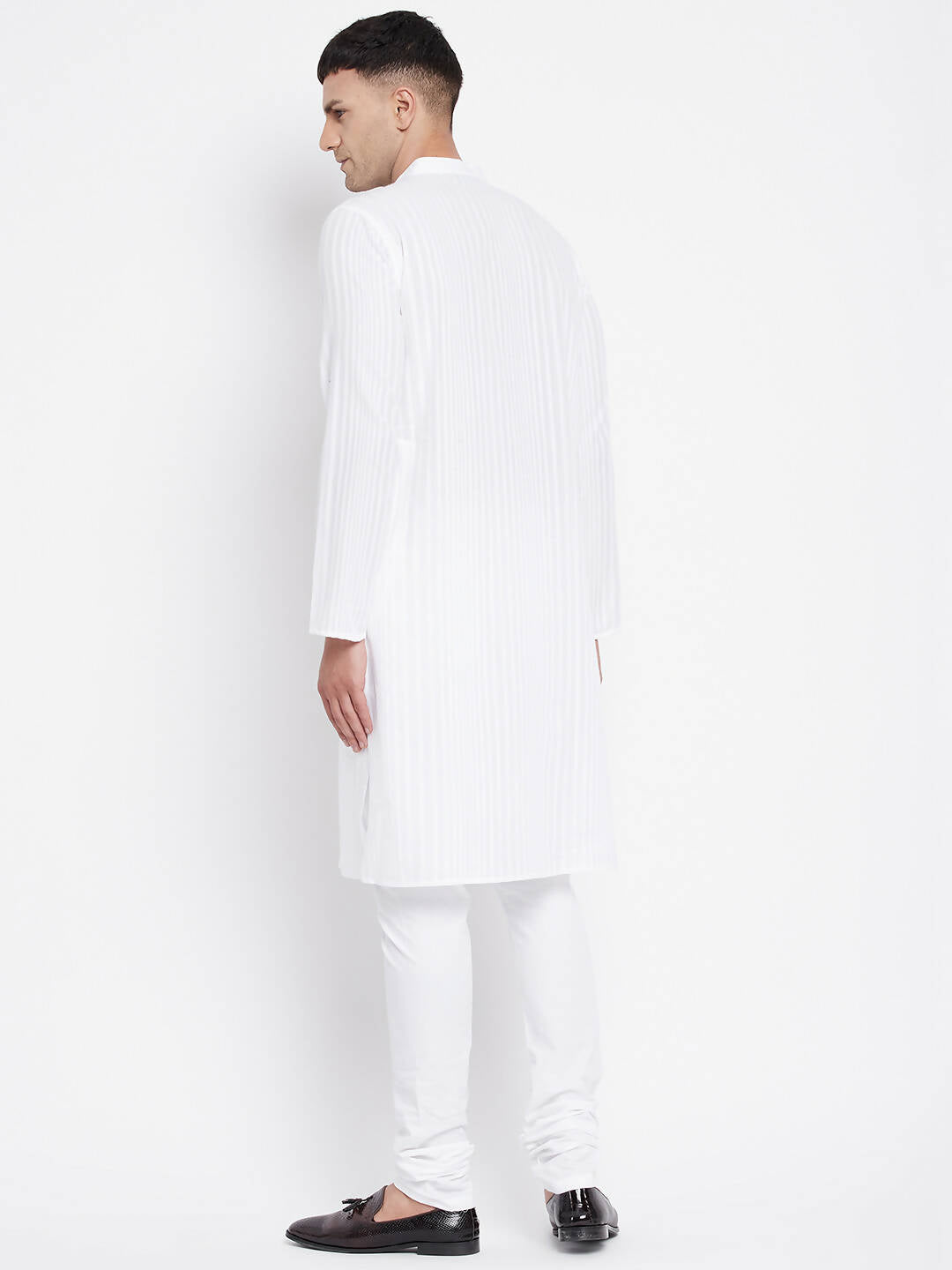 Even Apparels White Pure Cotton Men Kurta With Band Collar