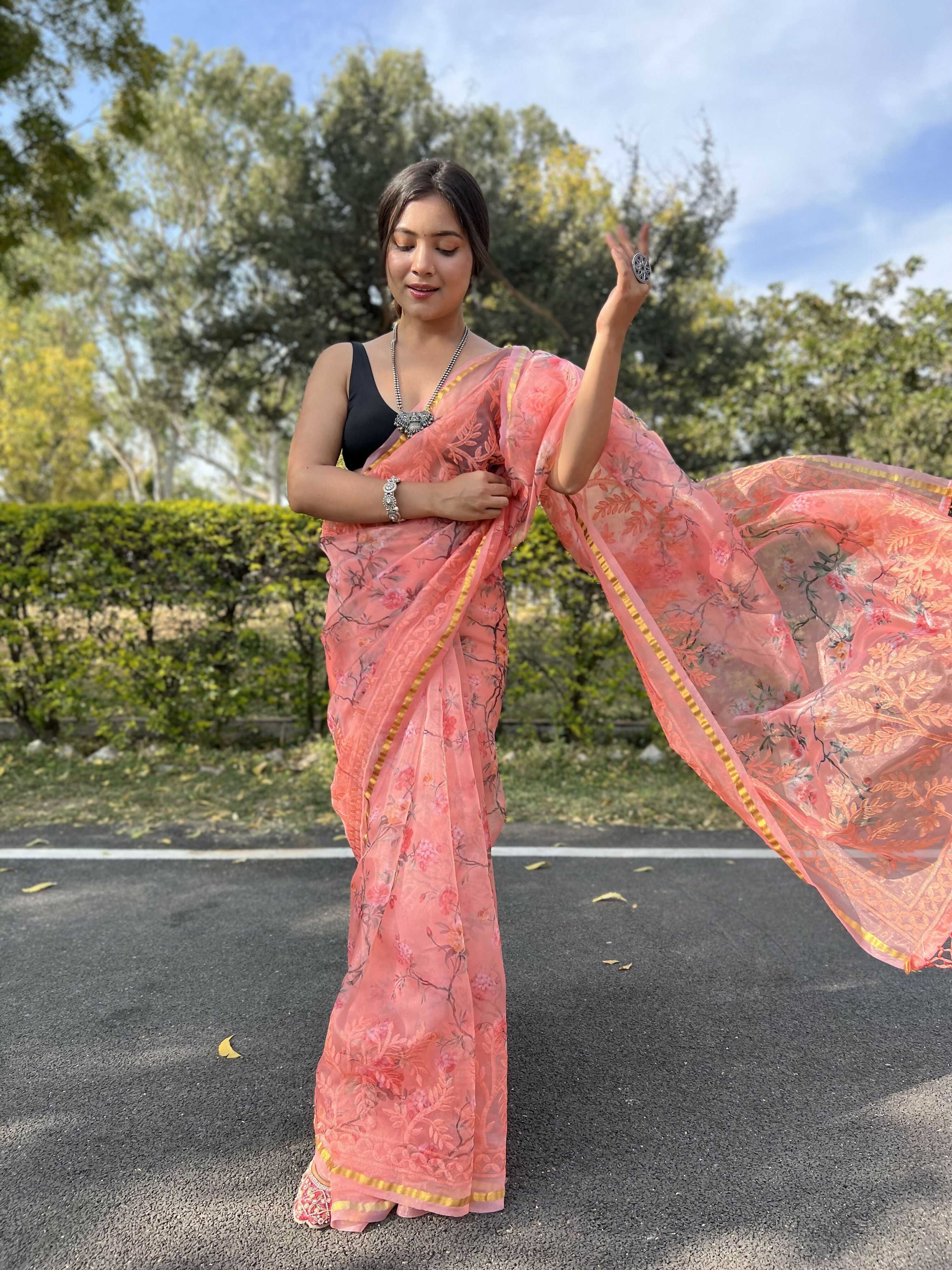 Vamsee Golden Patti Peach Organza Saree