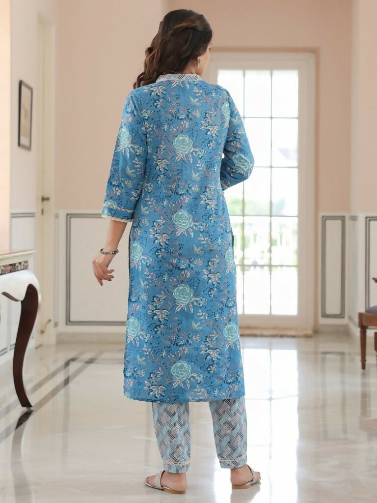 Aramya Straight Soft Cotton Floral Print Women's Kurta - Blue