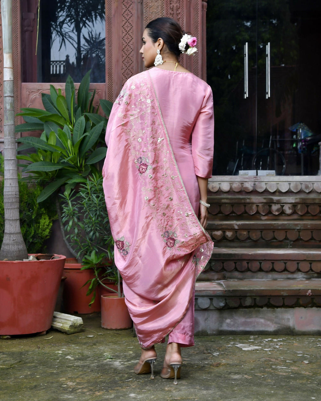 Vaasva Women's Tissue Silk Emboidered Suit Set With Solid Pant & Solid Embroidered Dupatta