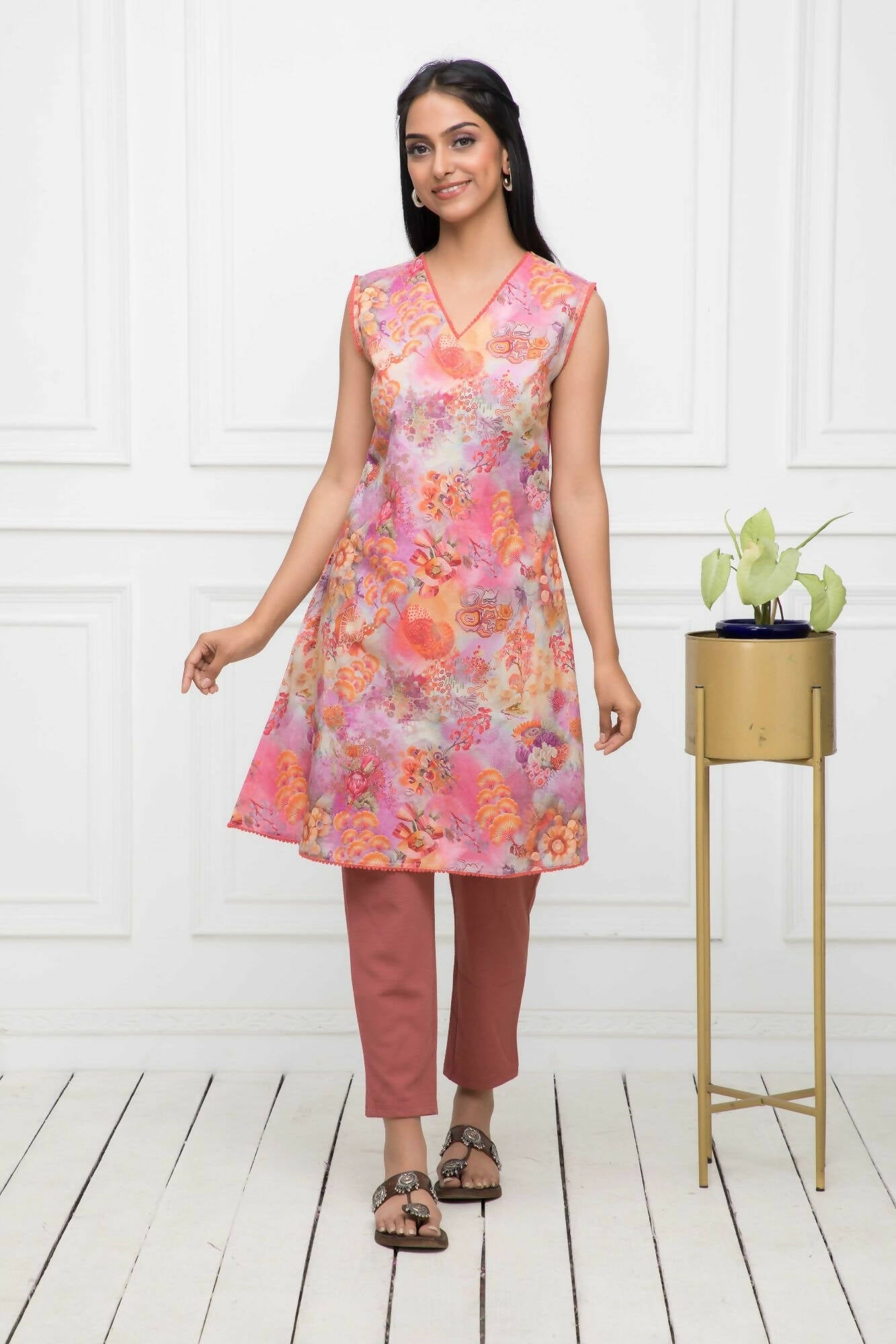 Myshka Women Multi-Floral Rayon A-Line V-Neck Kurtis
