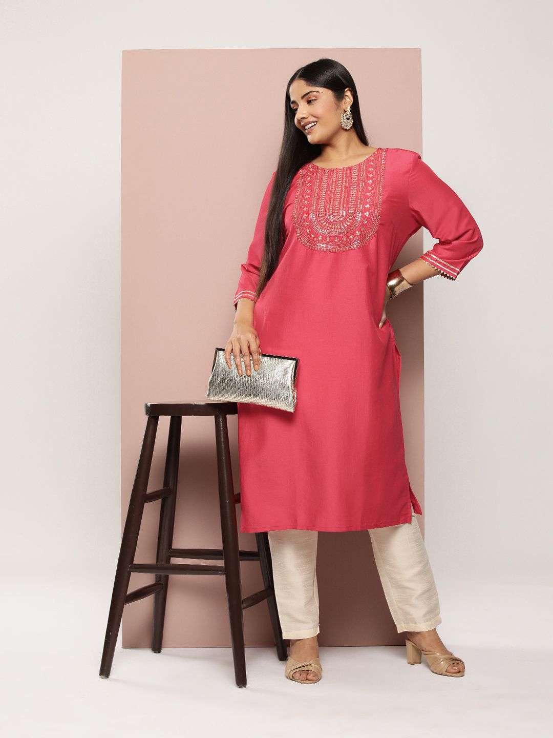 Sztori Plus Size Yoke Design Sequinned Kurta