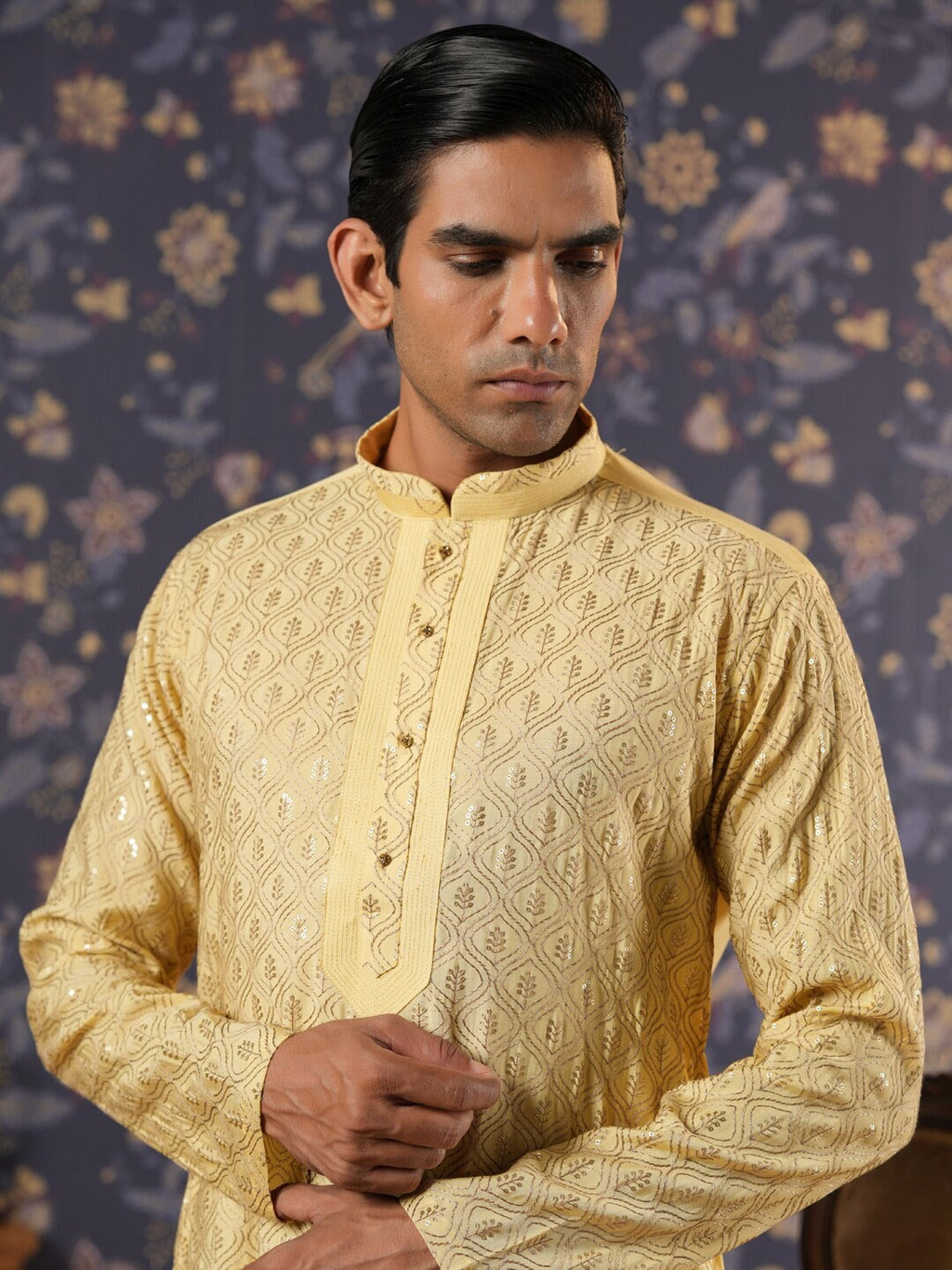 House of Pataudi Ethnic Motifs Embroidered Mandarin Collar Straight Kurta With Churidar