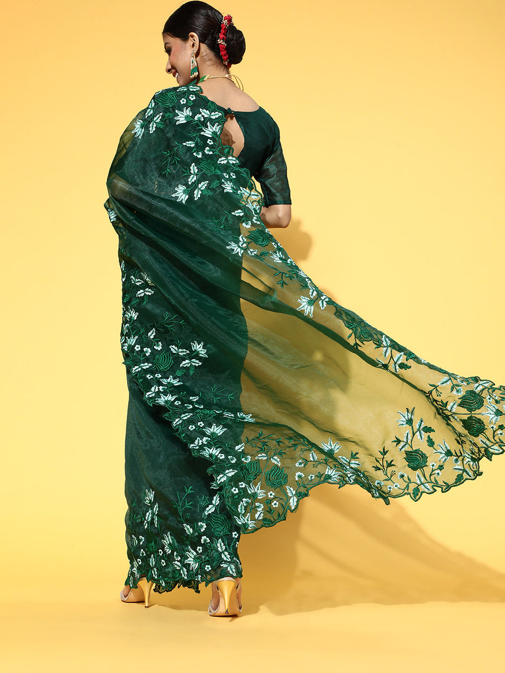 Saree Mall Solid Saree For Women