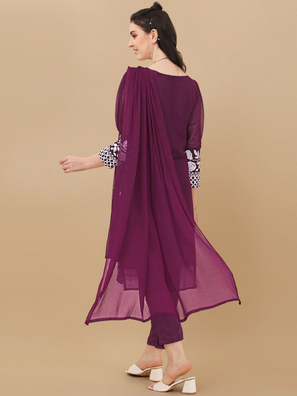 HERE&NOW Floral Embroidered Chikankari Kurta with Trousers & Dupatta
