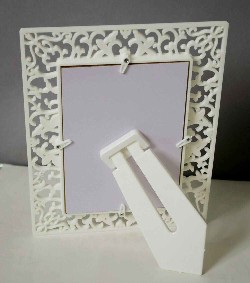 Art Street Decorative Table Photoframe For Home Decoration White Color Shape -Royal