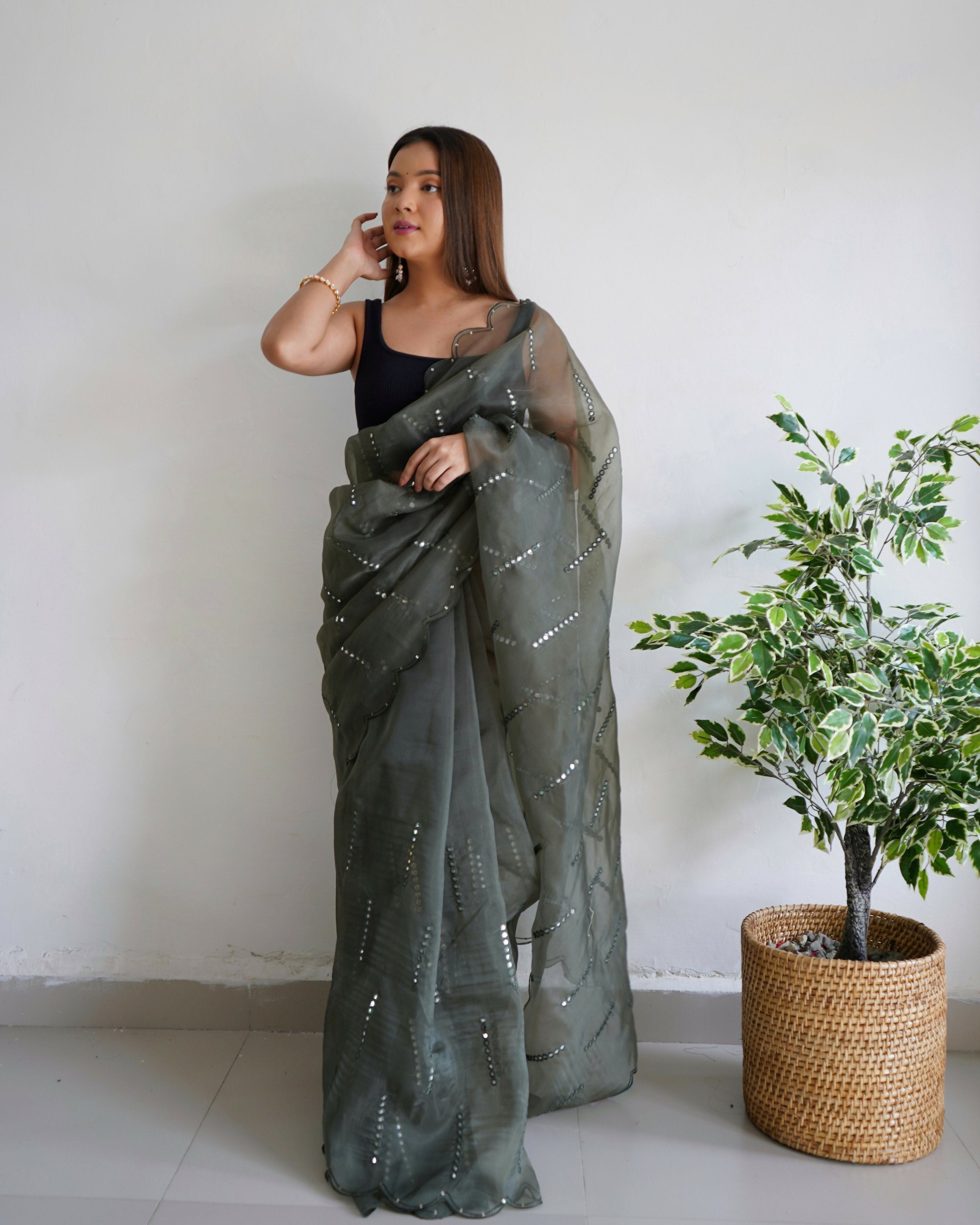 Vamsee Vika 9Mm Grey Organza Saree