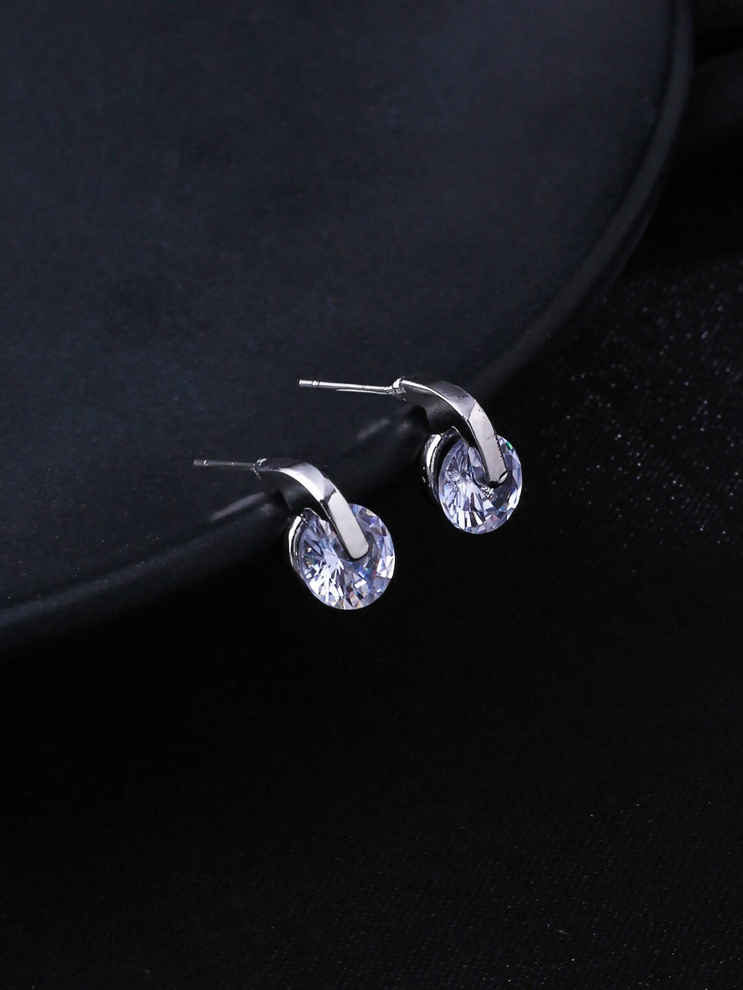 NVR Women Cz Studded Studs Earrings