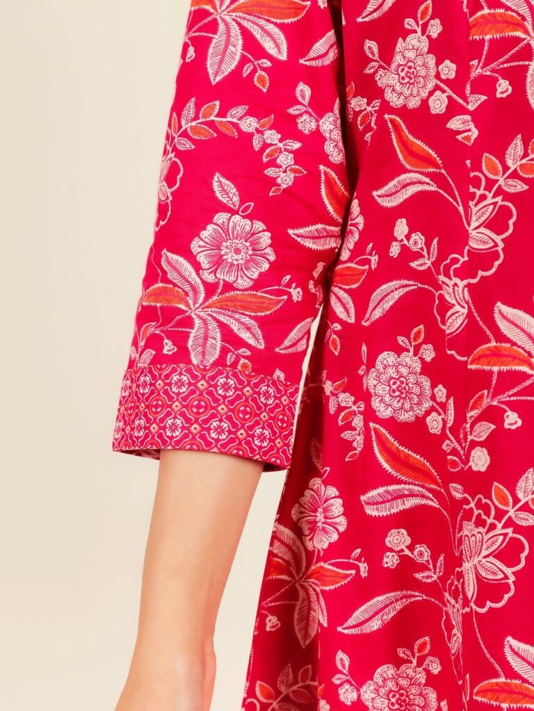 Aramya High Low Soft Cotton Floral Print Women's Kurta - Red
