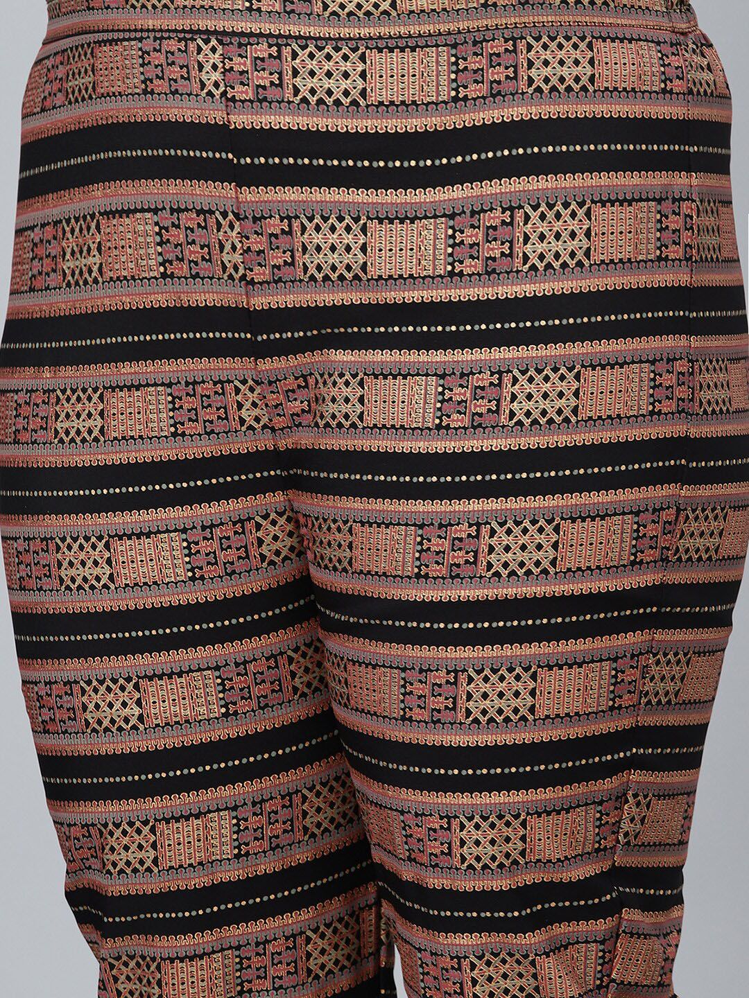 Sztori Plus Size Abstract Printed Straight Kurta with Trousers