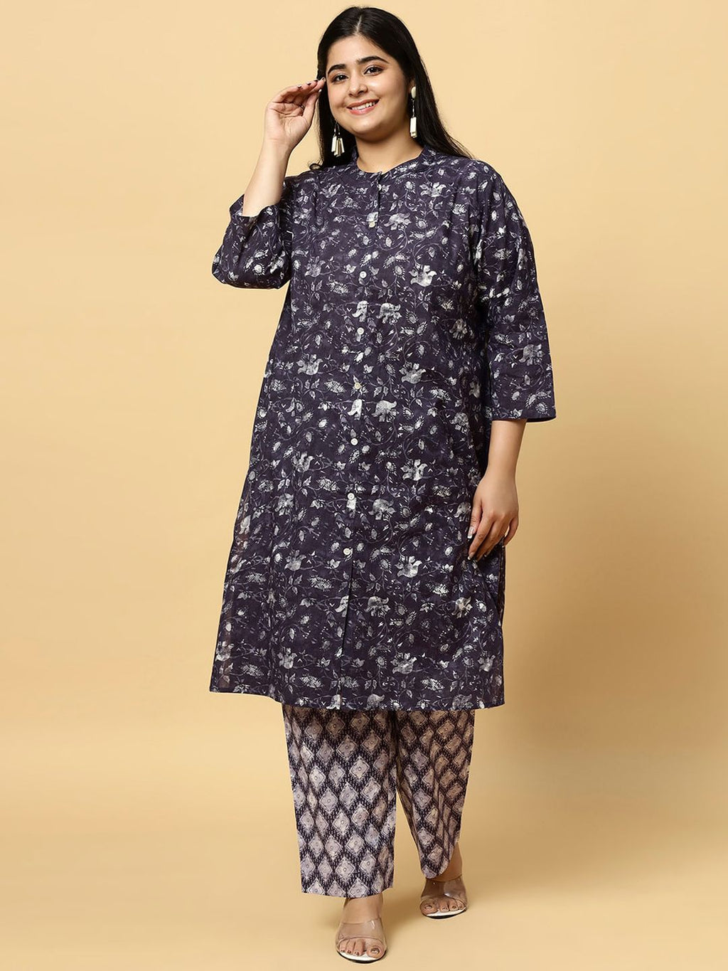 Sztori Plus Size Floral Printed Pure Cotton Straight Kurta with Trousers