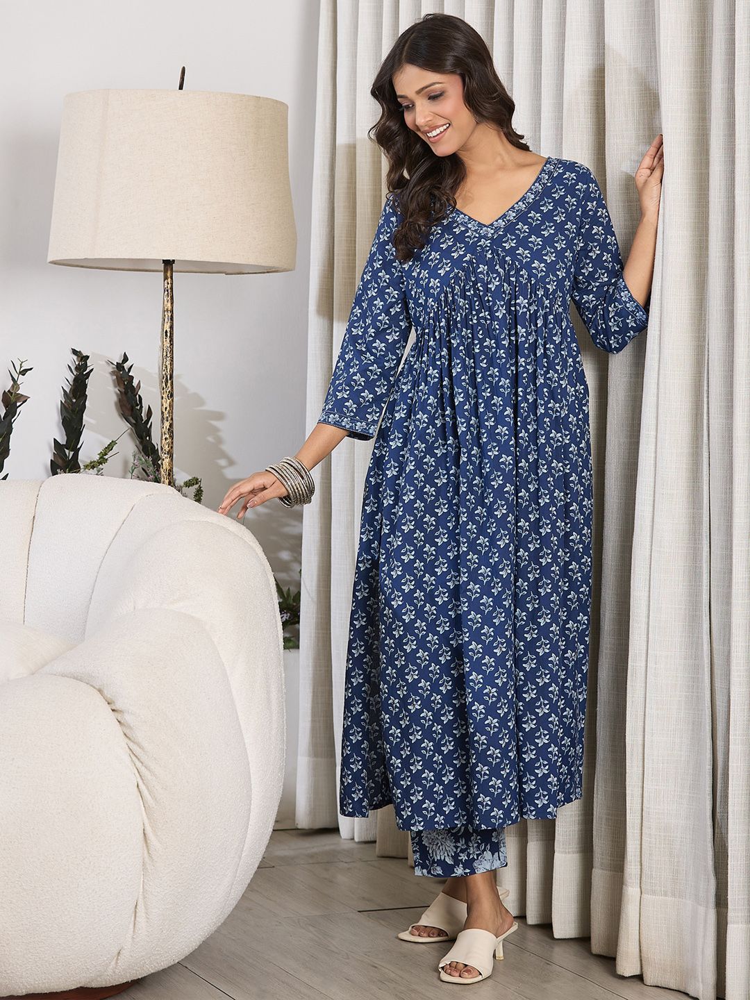 Indo Era V-Neck Floral Printed Empire Pure Cotton Kurta with Trouser